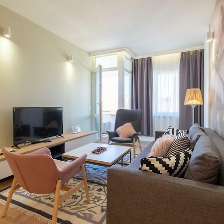 Vitosha Blvd Luxury 2-Bedroom, 2-Bathroom With Balcony София Екстериор снимка