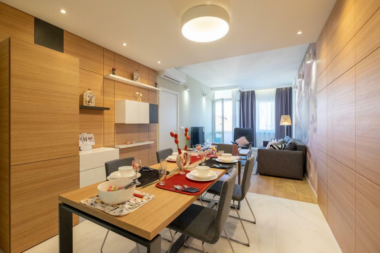 Vitosha Blvd Luxury 2-Bedroom, 2-Bathroom With Balcony София Екстериор снимка