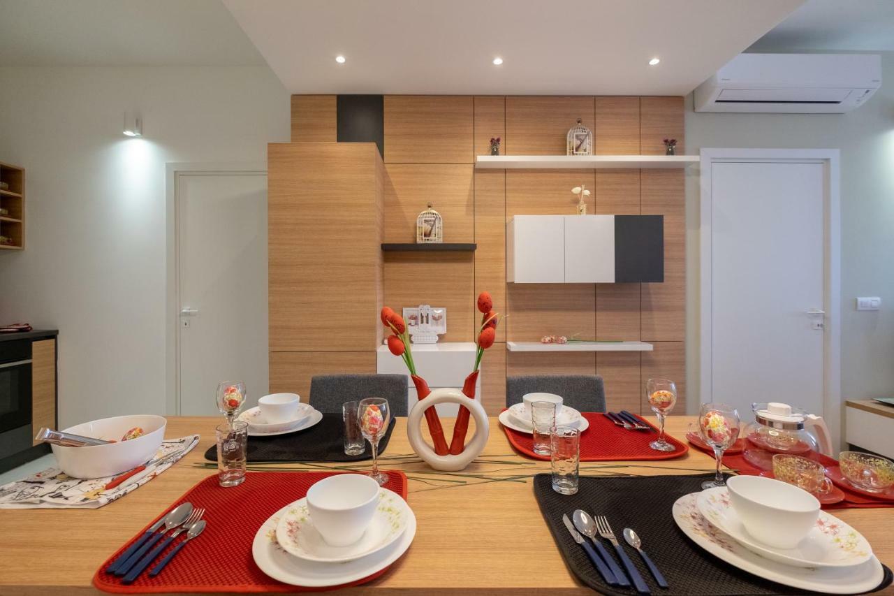 Vitosha Blvd Luxury 2-Bedroom, 2-Bathroom With Balcony София Екстериор снимка
