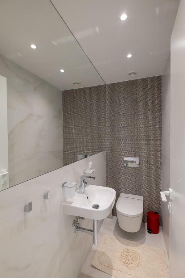 Vitosha Blvd Luxury 2-Bedroom, 2-Bathroom With Balcony София Екстериор снимка